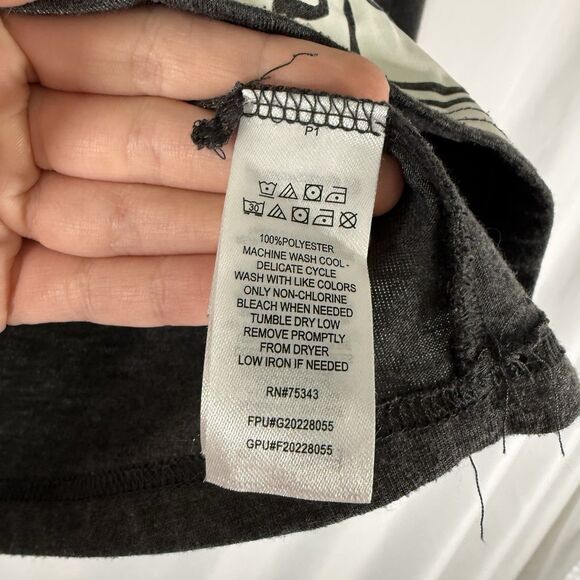 Tommy Bahama Shirt Boys 8 Grey Astronaut Dinosaur Graphic Print Long Sleeve - Picture 6 of 9